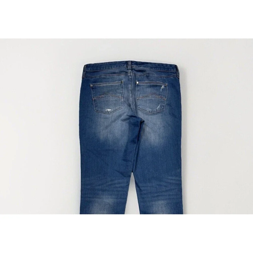 WHBM Jeans Womens 4 Girlfriend Rip Repair Distress Low Waist Measures 31 x 28